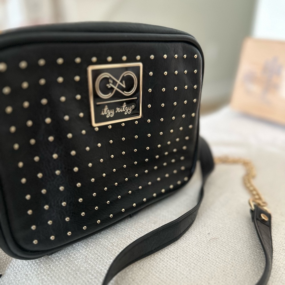 Chelsea x Cole Itzy Ritzy Crossbody Diaper Bag